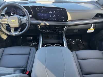 2026 Chevrolet Suburban, $73180.0. Photo 11