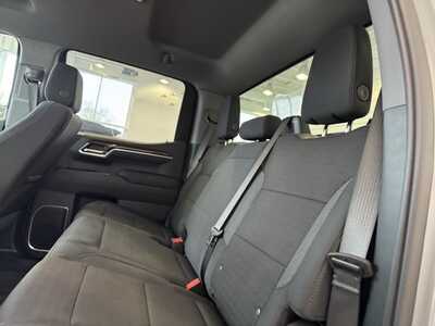 2026 Chevrolet 1500 Crew Cab, $50005.0. Photo 11