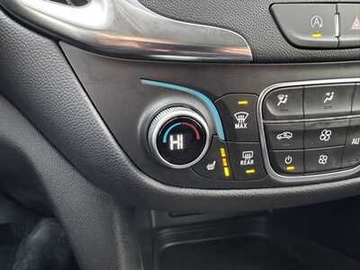 2023 Chevrolet Equinox, $21495. Photo 11