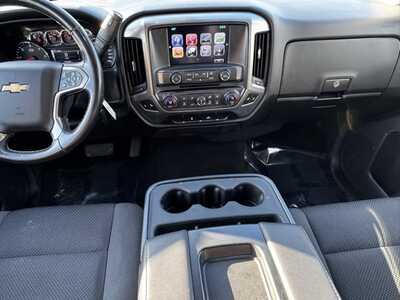 2018 Chevrolet 1500 Crew Cab, $21995. Photo 2