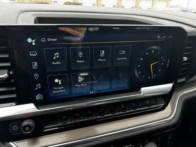 2022 Chevrolet 1500 Crew Cab, $42999. Photo 3