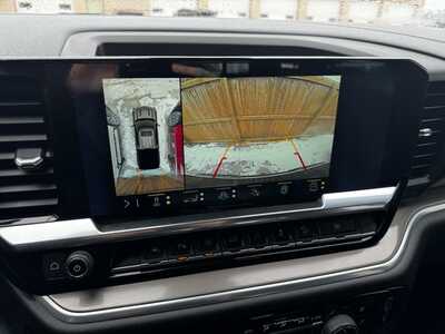 2022 Chevrolet 1500 Crew Cab, $42999. Photo 4