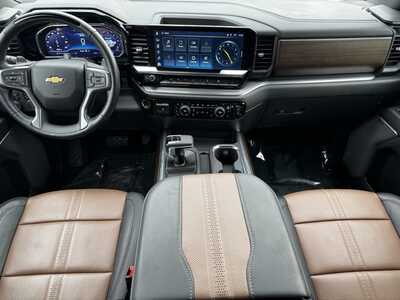 2025 Chevrolet 1500 Crew Cab, $57995. Photo 10