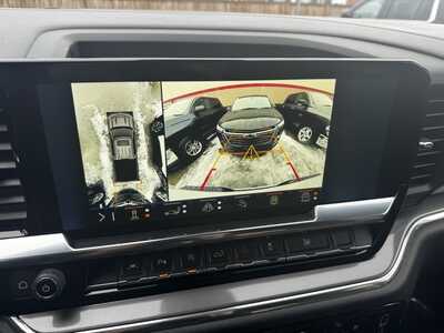 2025 Chevrolet 1500 Crew Cab, $57995. Photo 4