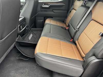 2025 Chevrolet 1500 Crew Cab, $57995. Photo 7