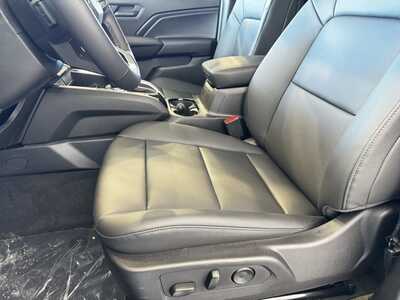2026 Chevrolet Colorado Crew Cab, $42895.0. Photo 5