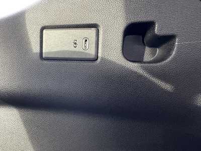 2026 Chevrolet Tahoe, $75220.0. Photo 9