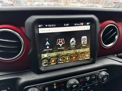 2022 Jeep Gladiator, $34999. Photo 3