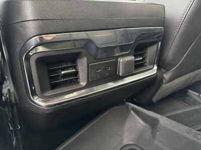 2022 GMC 2500 Crew Cab, $48499. Photo 7