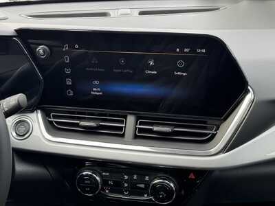 2026 Chevrolet Trax, $26785.0. Photo 3