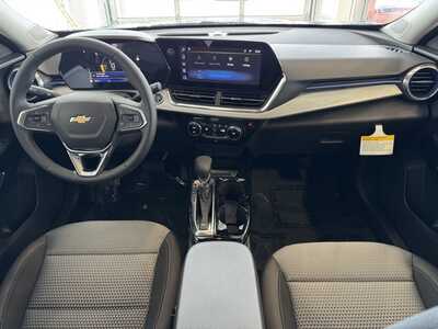 2026 Chevrolet Trax, $26785.0. Photo 7