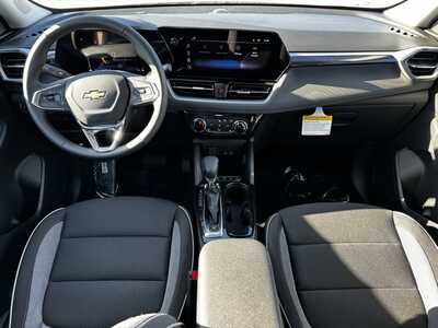 2026 Chevrolet TrailBlazer, $28285.0. Photo 8