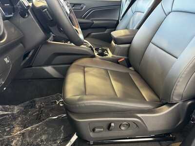 2026 Chevrolet Colorado Crew Cab, $42895.0. Photo 5