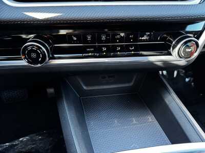 2026 Chevrolet Equinox, $31795.0. Photo 10