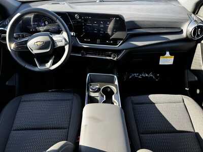 2026 Chevrolet Equinox, $31795.0. Photo 9