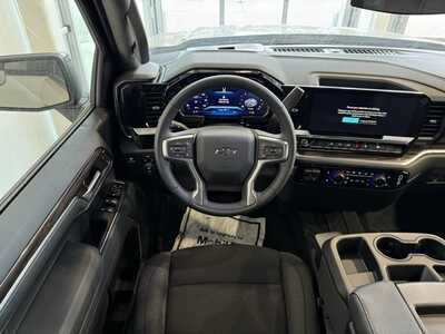 2026 Chevrolet 1500 Crew Cab, $48305.0. Photo 5