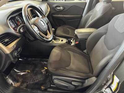 2015 Jeep Cherokee, $9995. Photo 5