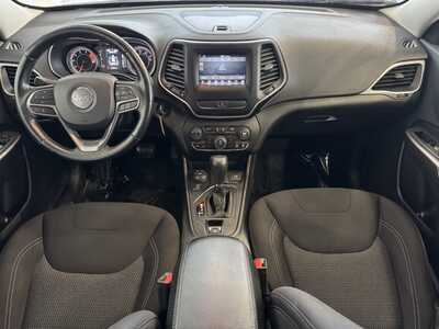 2021 Jeep Cherokee, $20895. Photo 6