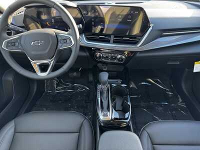 2026 Chevrolet Trax, $25490.0. Photo 2