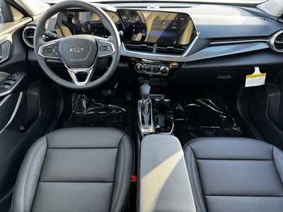 2026 Chevrolet Trax, $25490.0. Photo 9