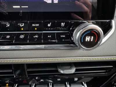 2026 Chevrolet Colorado Crew Cab, $50370.0. Photo 11