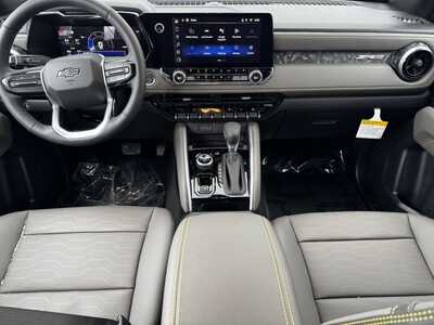 2026 Chevrolet Colorado Crew Cab, $50370.0. Photo 9