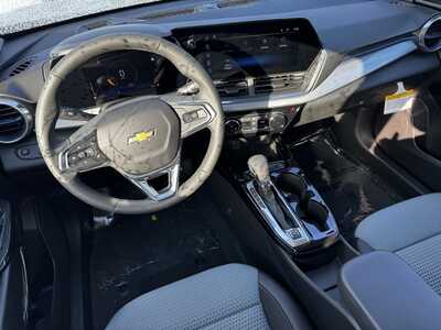 2026 Chevrolet Trax, $23385. Photo 8