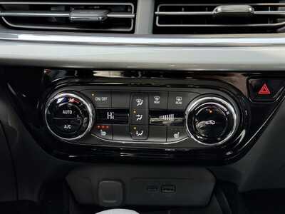 2026 Chevrolet Trax, $23885.0. Photo 12