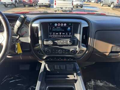 2016 Chevrolet 1500 Crew Cab, $24960. Photo 2