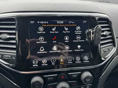 2022 Jeep Grand Cherokee, $21490. Photo 3