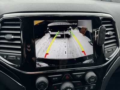 2022 Jeep Grand Cherokee, $21490. Photo 4