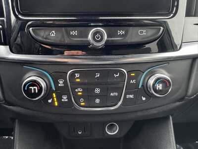 2023 Chevrolet Traverse, $30975. Photo 11