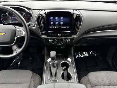2023 Chevrolet Traverse, $30975. Photo 2