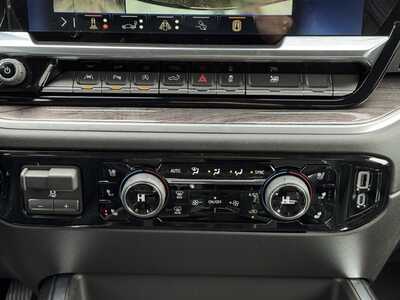 2026 Chevrolet 1500 Crew Cab, $59584.0. Photo 12