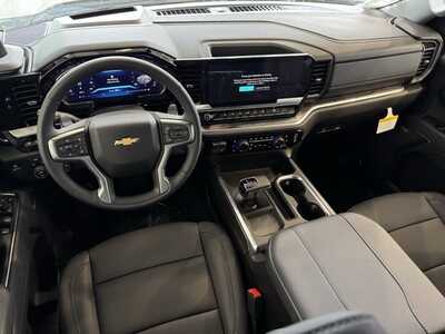 2026 Chevrolet 1500 Crew Cab, $59584.0. Photo 6