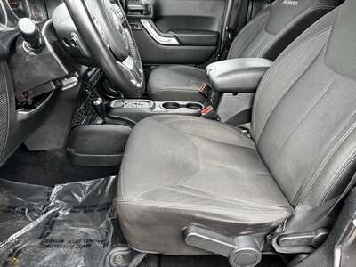 2016 Jeep Wrangler Unlimited, $18990. Photo 5