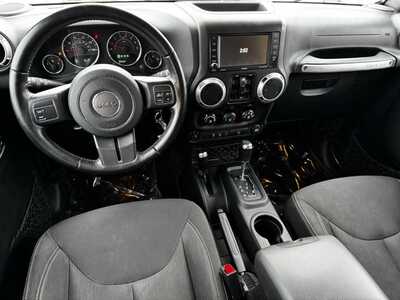 2016 Jeep Wrangler Unlimited, $18990. Photo 8