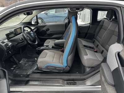 2018 BMW i3, $8999. Photo 5