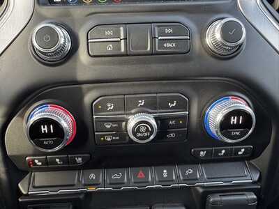 2020 GMC 1500 Crew Cab, $31695. Photo 11