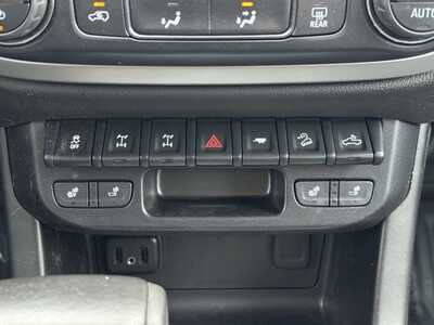 2019 Chevrolet Colorado, $29890. Photo 12