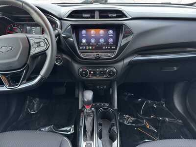 2023 Chevrolet TrailBlazer, $22470. Photo 2