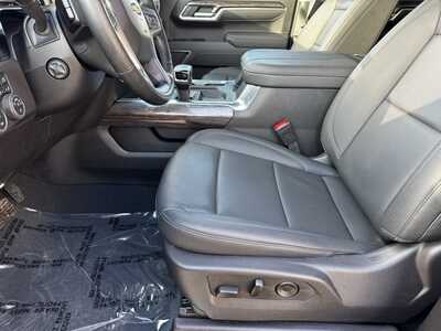 2025 Chevrolet 1500 Crew Cab, $51999. Photo 5