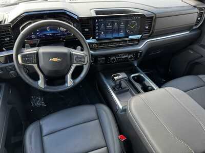 2025 Chevrolet 1500 Crew Cab, $51999. Photo 8