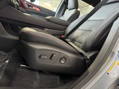 2026 Chevrolet Traverse, $51120. Photo 8