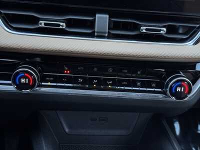 2025 Chevrolet Equinox, $31099. Photo 12