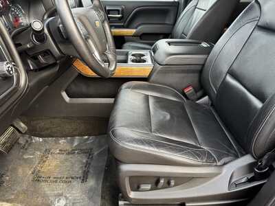 2018 Chevrolet 1500 Crew Cab, $28999. Photo 3