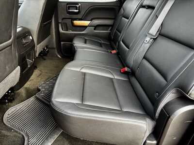 2018 Chevrolet 1500 Crew Cab, $28999. Photo 4