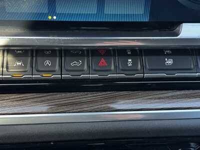 2022 Chevrolet 1500 Crew Cab, $38995. Photo 10