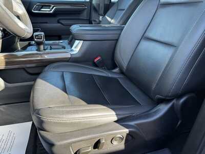 2022 Chevrolet 1500 Crew Cab, $38995. Photo 5