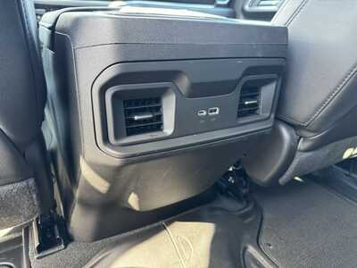 2022 Chevrolet 1500 Crew Cab, $38995. Photo 7